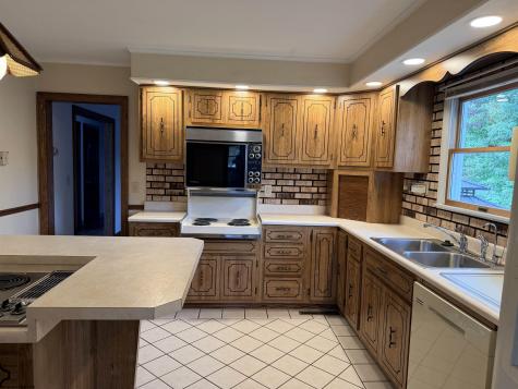 8673 N Preston Highway Albright WV 26519
