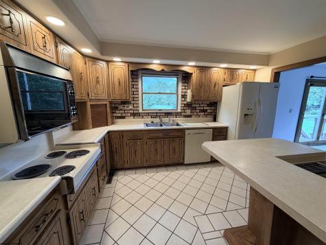8673 N Preston Highway Albright WV 26519
