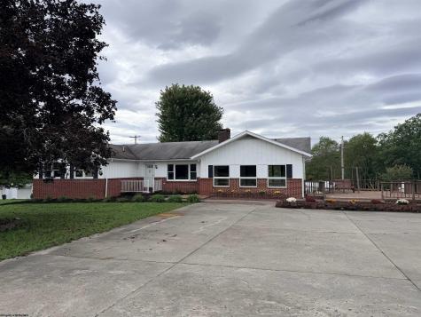 8673 N Preston Highway Albright WV 26519