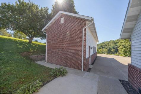 242 Linmad Lane Lost Creek WV 26385