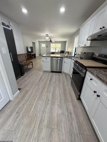 139 Montgomery Road Weston WV 26452