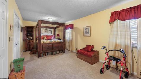 4231 Canaan Road Rock Cave WV 26234