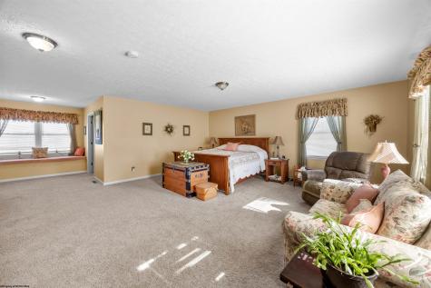 4231 Canaan Road Rock Cave WV 26234