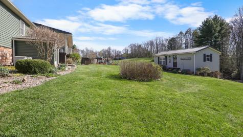 4231 Canaan Road Rock Cave WV 26234