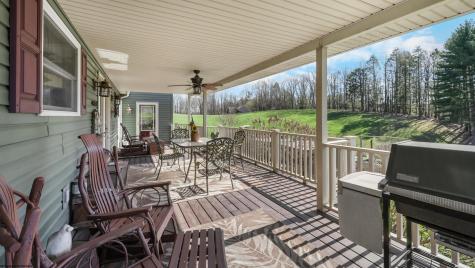 4231 Canaan Road Rock Cave WV 26234