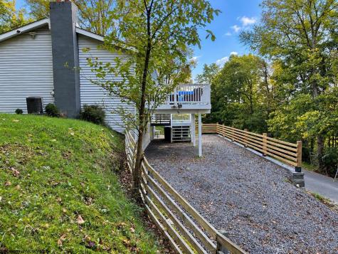 2052 Purinton Street Morgantown WV 26505