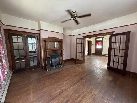109 Davis Street Elkins WV 26241