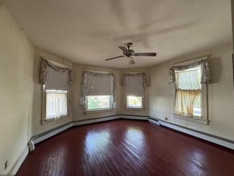 109 Davis Street Elkins WV 26241
