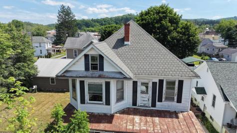 109 Davis Street Elkins WV 26241