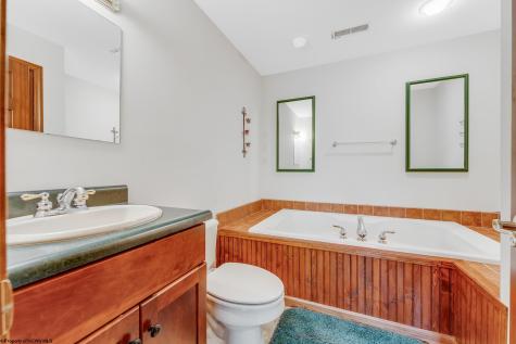 623 Northpoint Way Davis WV 26260