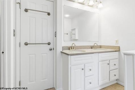 26 Carriage Lane Bridgeport WV 26330