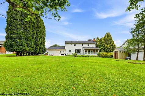 26 Carriage Lane Bridgeport WV 26330