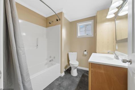 304 Thomas Avenue Nutter Fort WV 26301