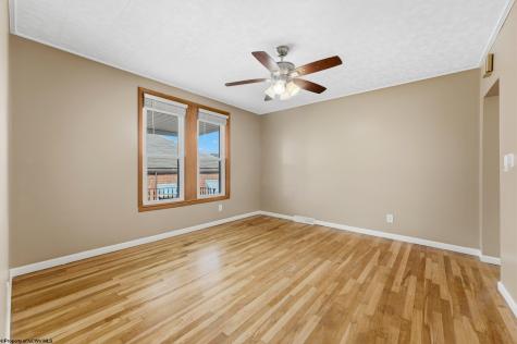 304 Thomas Avenue Nutter Fort WV 26301