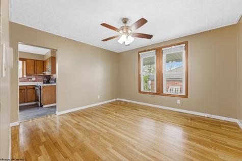 304 Thomas Avenue Nutter Fort WV 26301