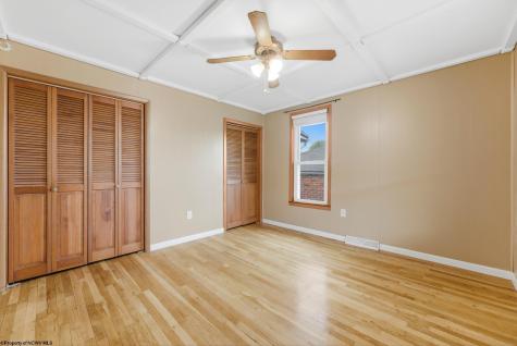 304 Thomas Avenue Nutter Fort WV 26301