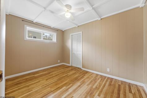 304 Thomas Avenue Nutter Fort WV 26301