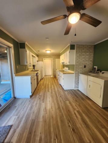 1189 Booths Creek Road Fairmont WV 26554