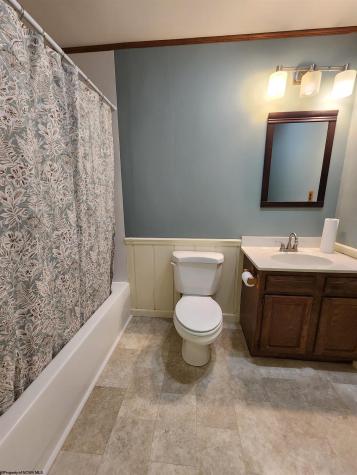 1189 Booths Creek Road Fairmont WV 26554