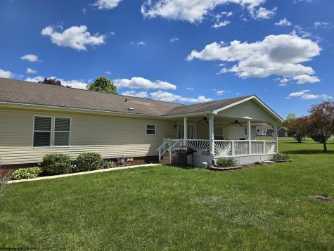 431 Pine Circle Reedsville WV 26547
