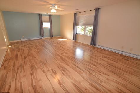 182 Brownlow Avenue Grafton WV 26354