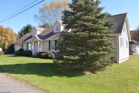 182 Brownlow Avenue Grafton WV 26354