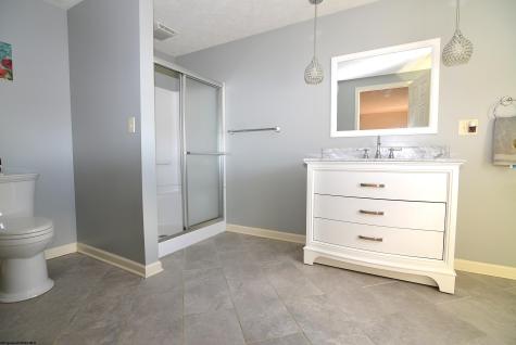 182 Brownlow Avenue Grafton WV 26354