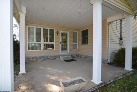 182 Brownlow Avenue Grafton WV 26354