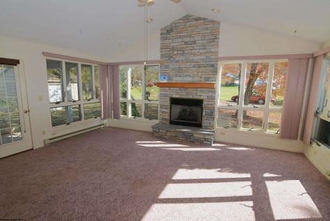 182 Brownlow Avenue Grafton WV 26354