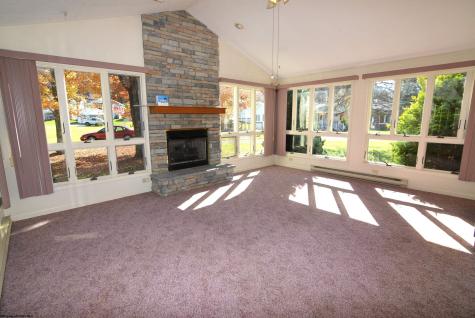 182 Brownlow Avenue Grafton WV 26354