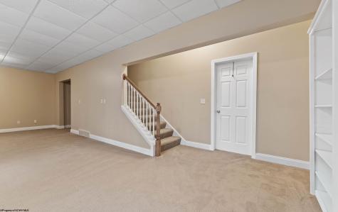 1229 Kings Road Morgantown WV 26508