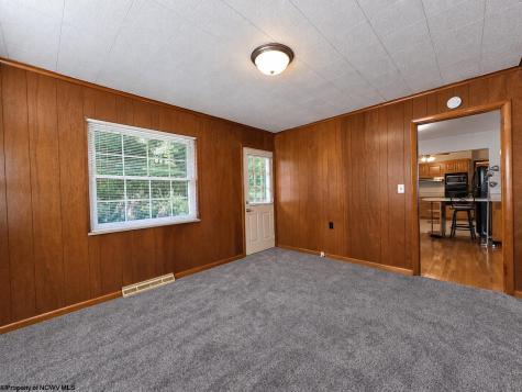 129 Lexington Avenue Westover WV 26501