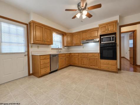 129 Lexington Avenue Westover WV 26501