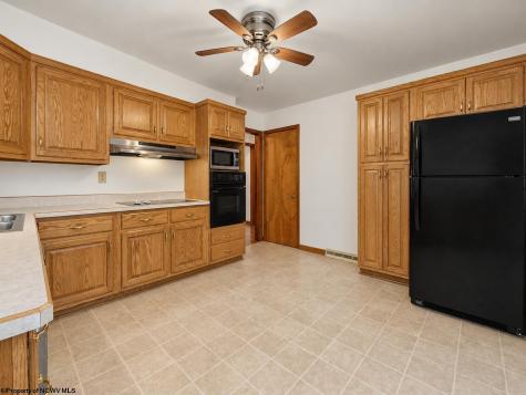 129 Lexington Avenue Westover WV 26501