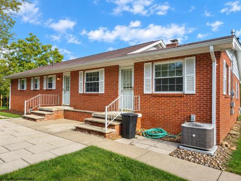 129 Lexington Avenue Westover WV 26501