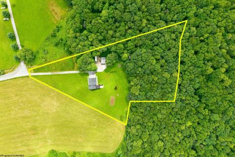 188 Whitetail Drive Albright WV 26519