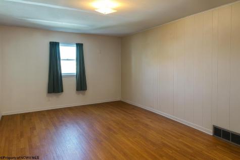 217 Burton Avenue Nutter Fort WV 26301