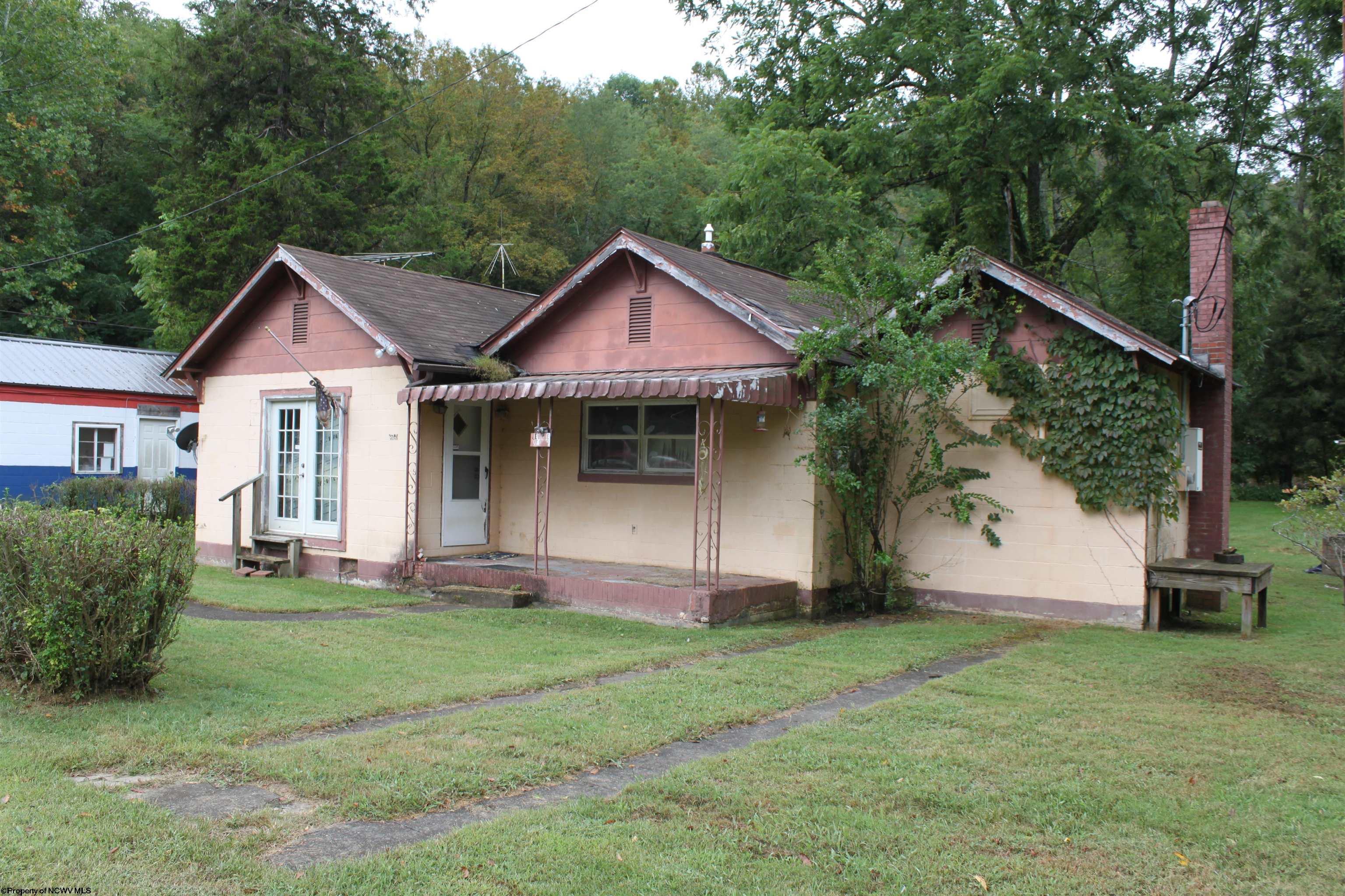 5786 Erbacon Road Erbacon WV 26203