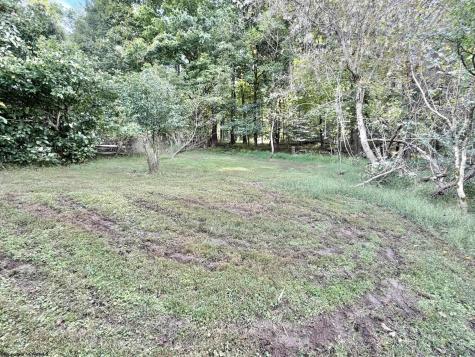 212 Bennett Avenue Weston WV 26452