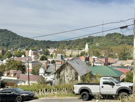 212 Bennett Avenue Weston WV 26452