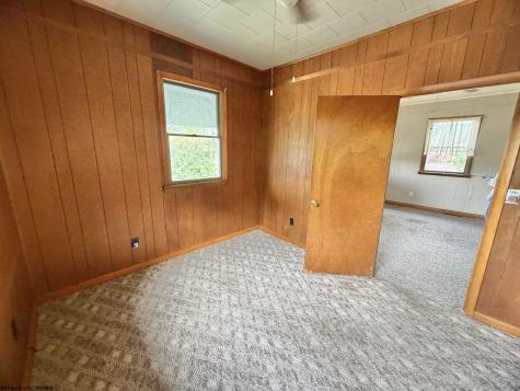 212 Bennett Avenue Weston WV 26452