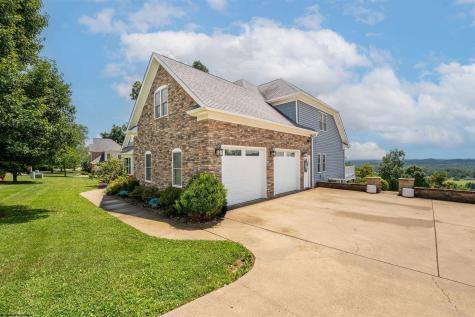 45 Garden Lane Morgantown WV 26501