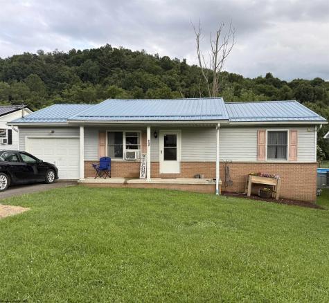242 Bruce Street Elkins WV 26241