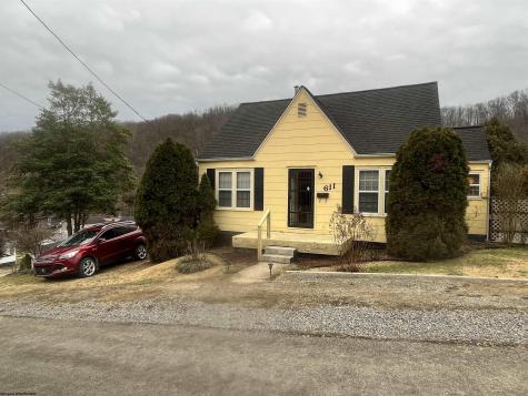611 Broad Street Weston WV 26452