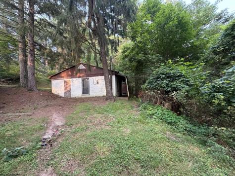 65 Sagebrush Road Buckhannon WV 26201