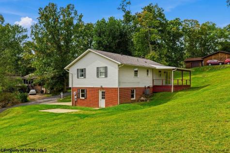 293 Forest Drive Bridgeport WV 26330