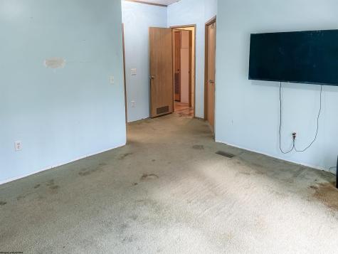 673 Pond Road Morgantown WV 26508