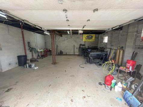 673 Pond Road Morgantown WV 26508