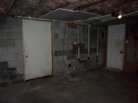 40 Centre Avenue Belington WV 26250