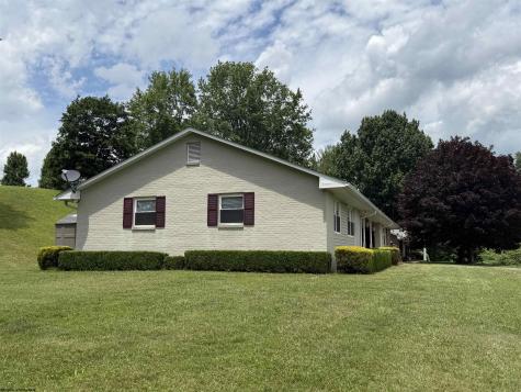 719 James Street Bridgeport WV 26330